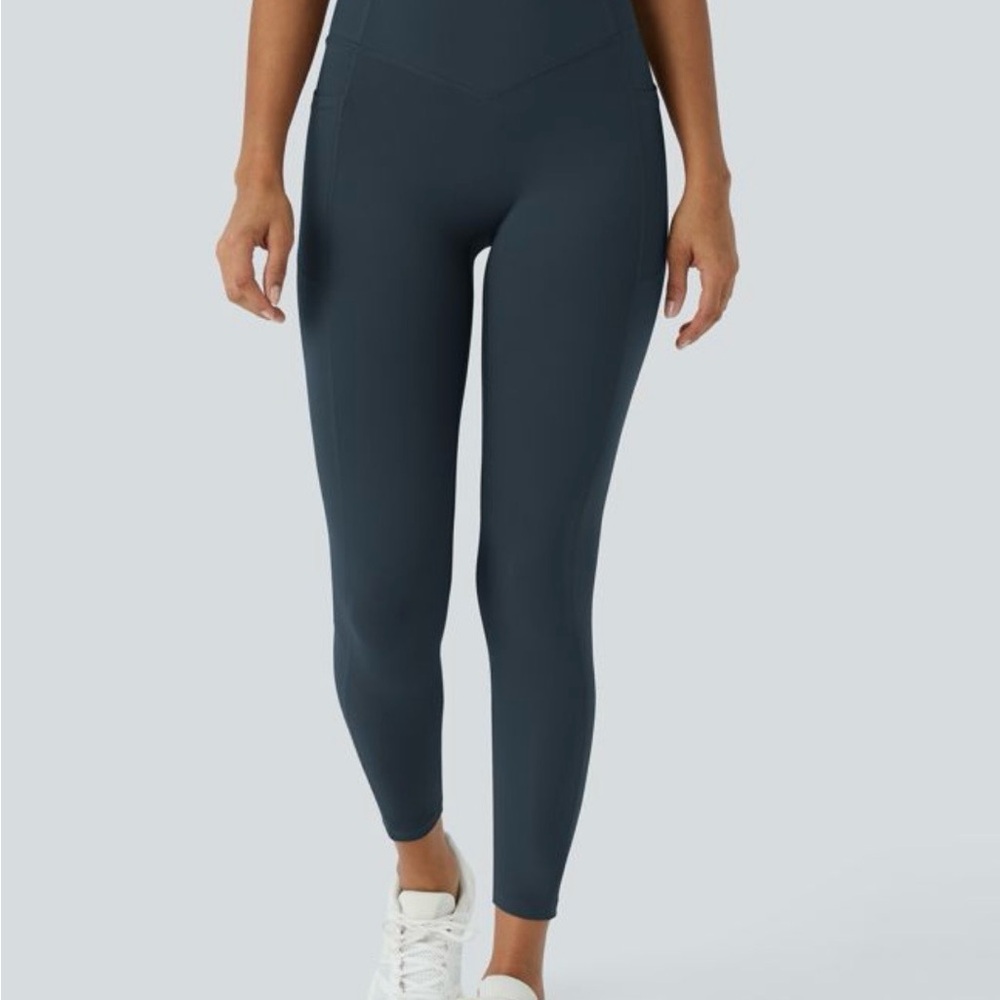 HALARA UltraSculpt High Waisted Scrunch Butt Lifting Tummy Control Leggings - Picture 2 of 9